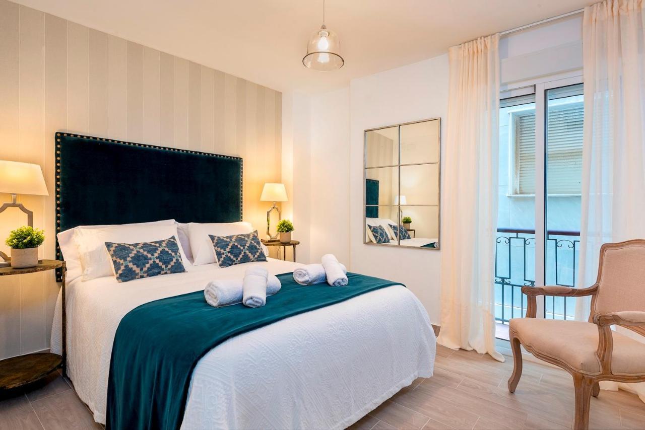 Genteel Home Plaza De Las Flores Malaga Ngoại thất bức ảnh